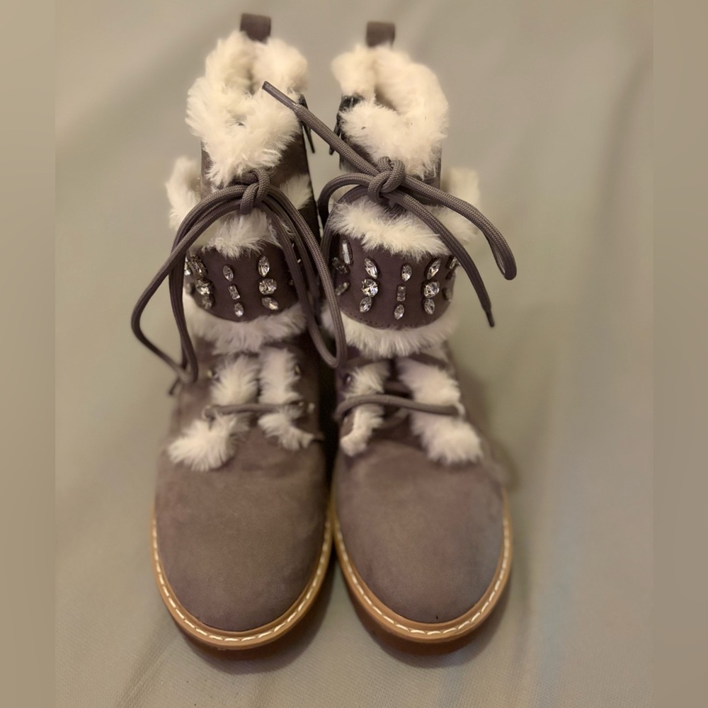 WONDERLAND Gray Fur-Trimmed Kids Boots